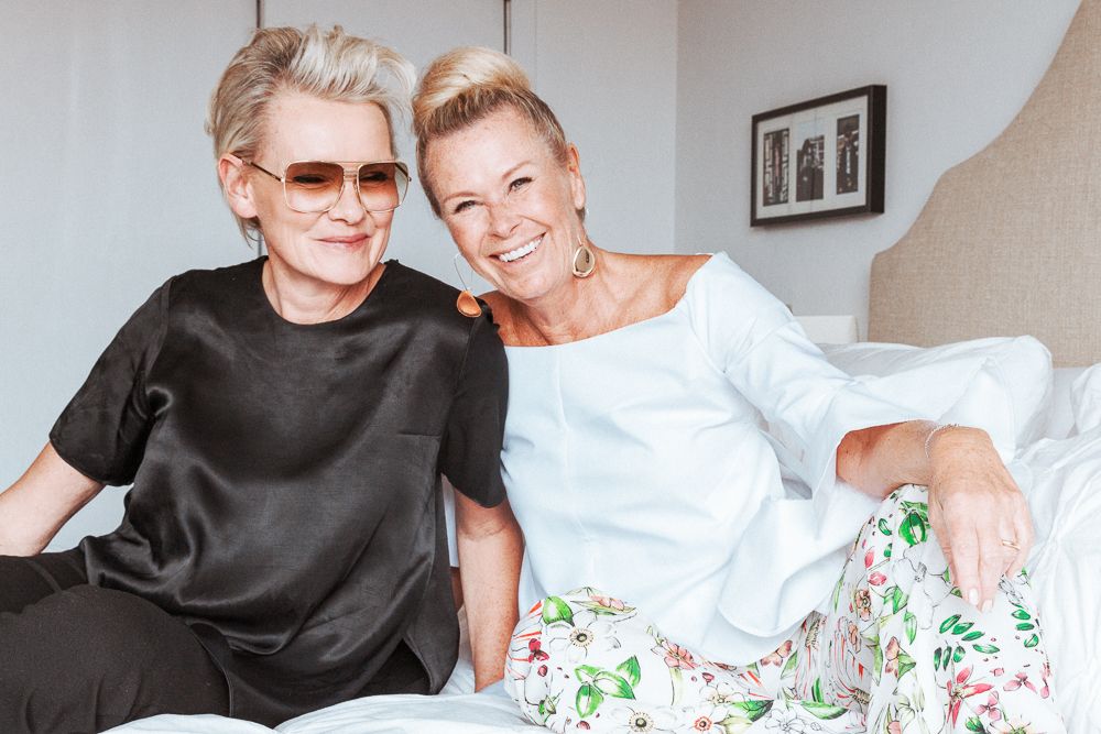 Efva Attling berättar om priset för kärleken med Eva Dahlgren