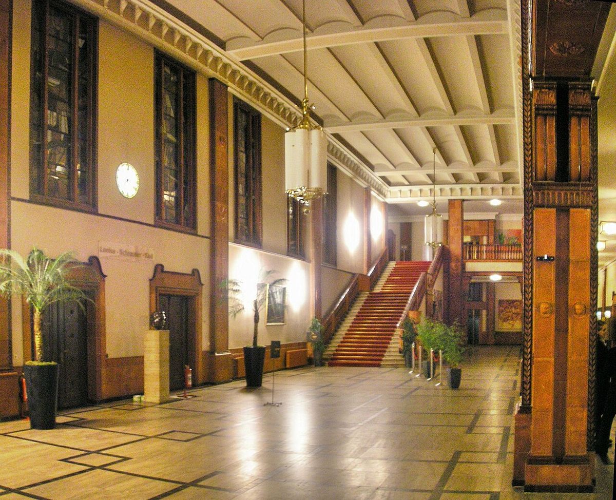 Babylon Berlin